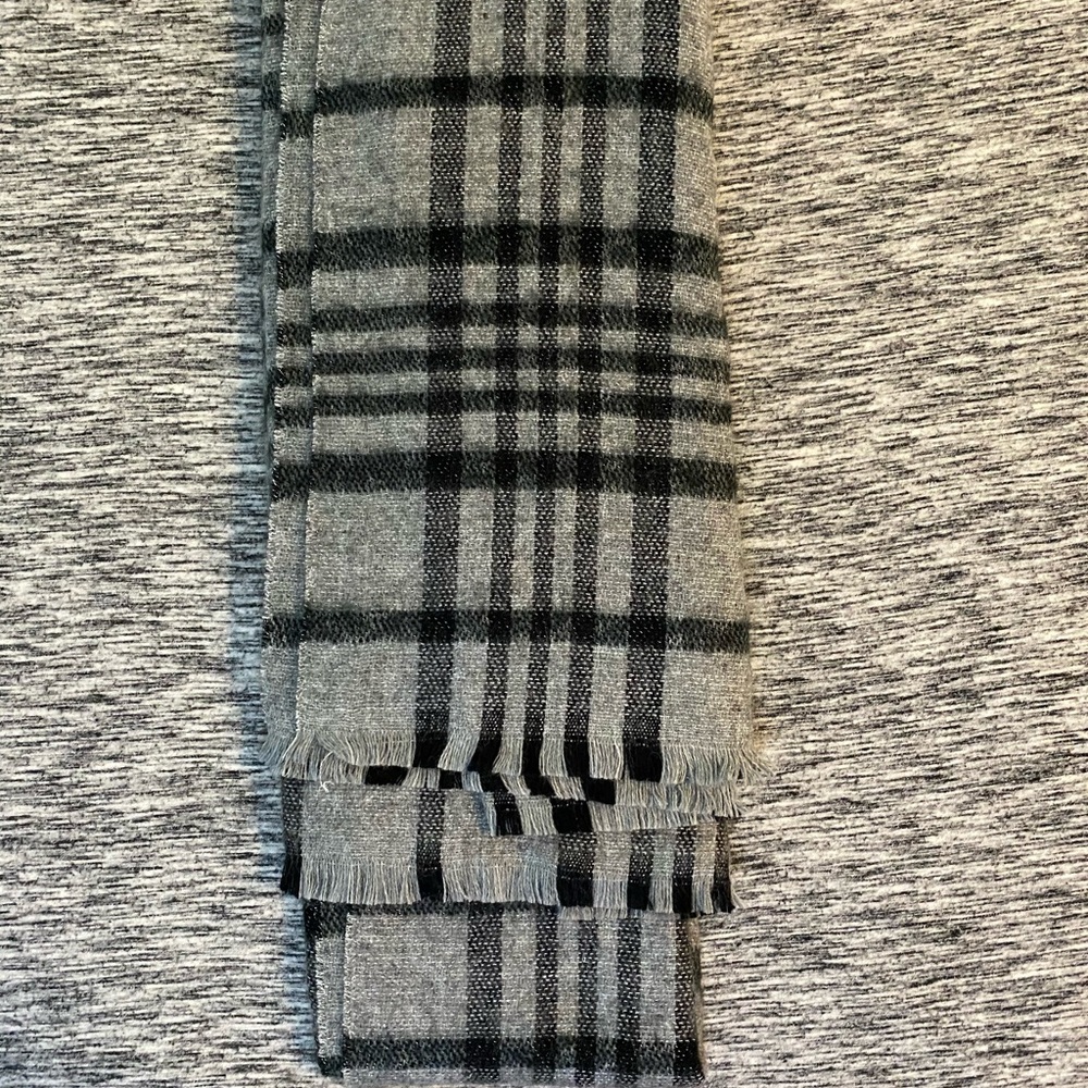 Scarf - Picture 2 of 2